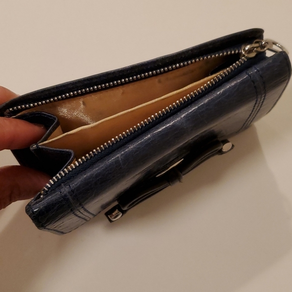 Francesco Biasia women's blue leather wallet - Picture 4 of 5